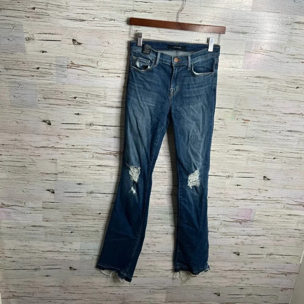 J Brand Brya Breathless distressed boot cut jeans distressed  raw hem size 26